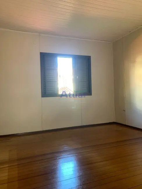 Casa com 5 quartos à venda, 245m2 em Centro, Santo Angelo - RS - imagem 8 Foto 8 de Casa com 5 quartos à venda, 245m2 em Centro, Santo Angelo - RS