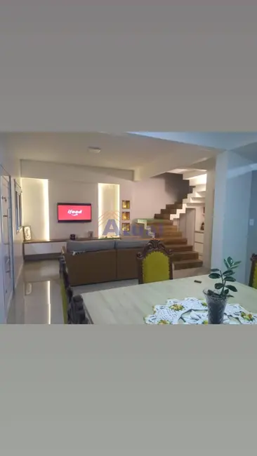 Foto 6 de Casa com 3 quartos à venda, 320m2 em Santo Angelo - RS