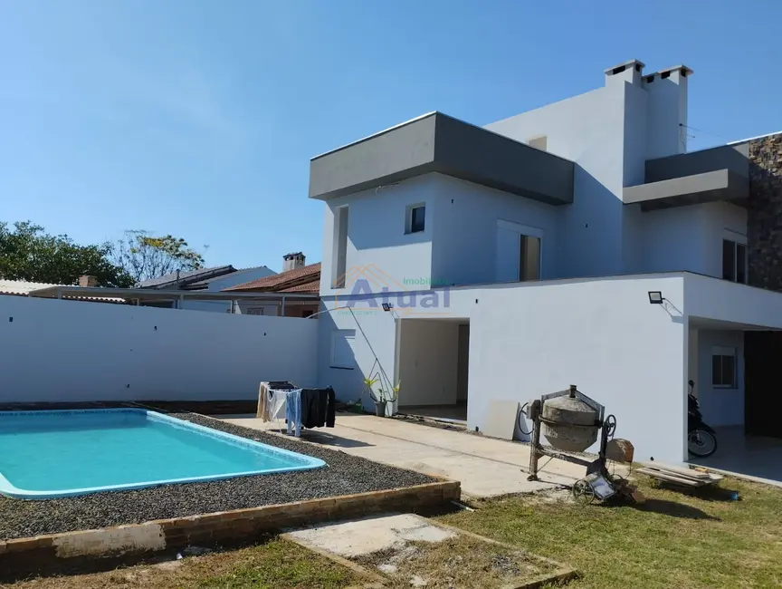 Foto 2 de Casa com 3 quartos à venda, 320m2 em Santo Angelo - RS