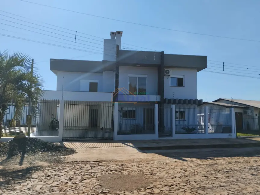 Foto 1 de Casa com 3 quartos à venda, 320m2 em Santo Angelo - RS