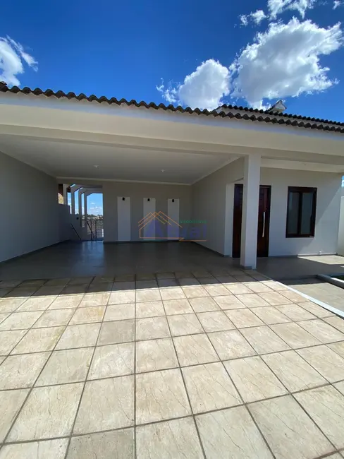 Foto 2 de Casa com 3 quartos à venda, 210m2 em Santo Angelo - RS