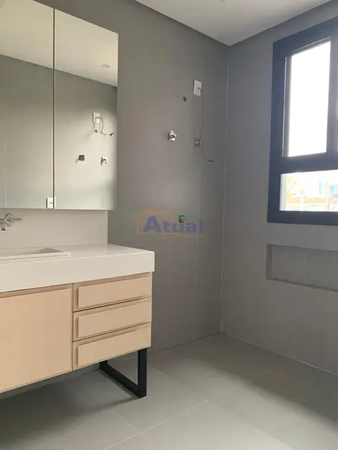 Sobrado com 2 quartos à venda, 284m2 em Centro, Santo Angelo - RS - imagem 8 Foto 8 de Sobrado com 2 quartos à venda, 284m2 em Centro, Santo Angelo - RS