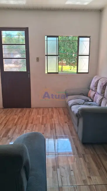 Casa com 3 quartos à venda, 90m2 em Sobuski, Santo Angelo - RS - imagem 3 Foto 3 de Casa com 3 quartos à venda, 90m2 em Sobuski, Santo Angelo - RS