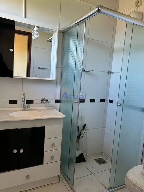 Foto 2 de Casa com 6 quartos para alugar em Centro, Santo Angelo - RS