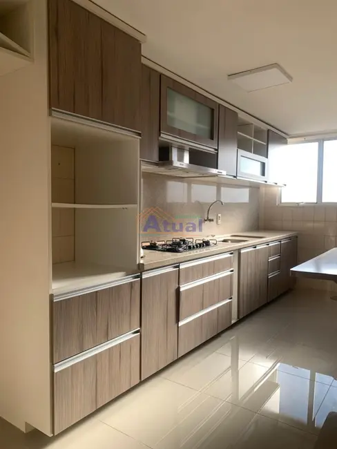 Foto 9 de Apartamento com 3 quartos para alugar em Centro, Santo Angelo - RS