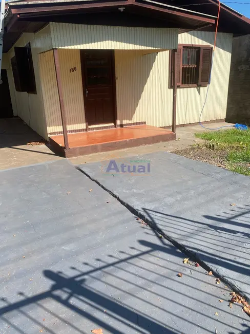 Foto 2 de Casa com 4 quartos à venda, 98m2 em Santo Angelo - RS