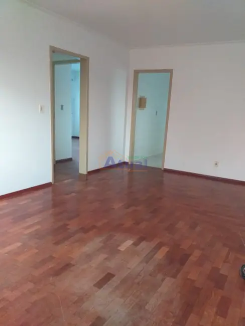 Foto 2 de Apartamento com 2 quartos à venda, 70m2 em Santo Angelo - RS