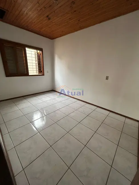 Foto 4 de Casa com 3 quartos para alugar em Centro, Santo Angelo - RS