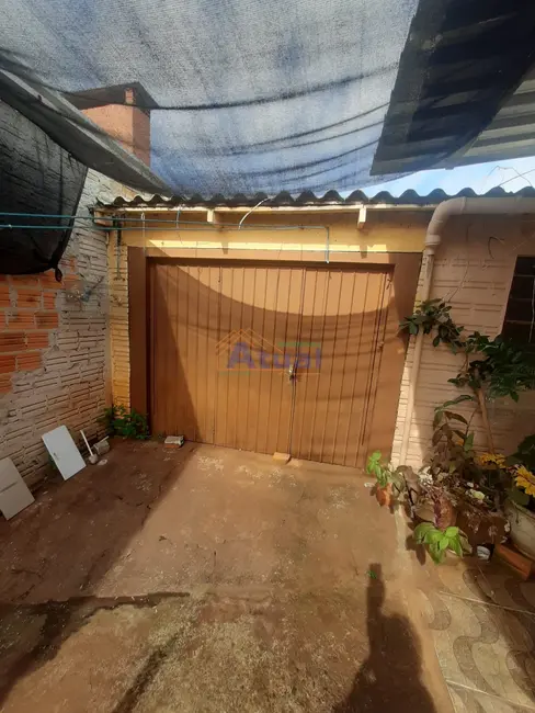 Foto 2 de Apartamento com 2 quartos à venda e para alugar, 52m2 em Centro, Santo Angelo - RS