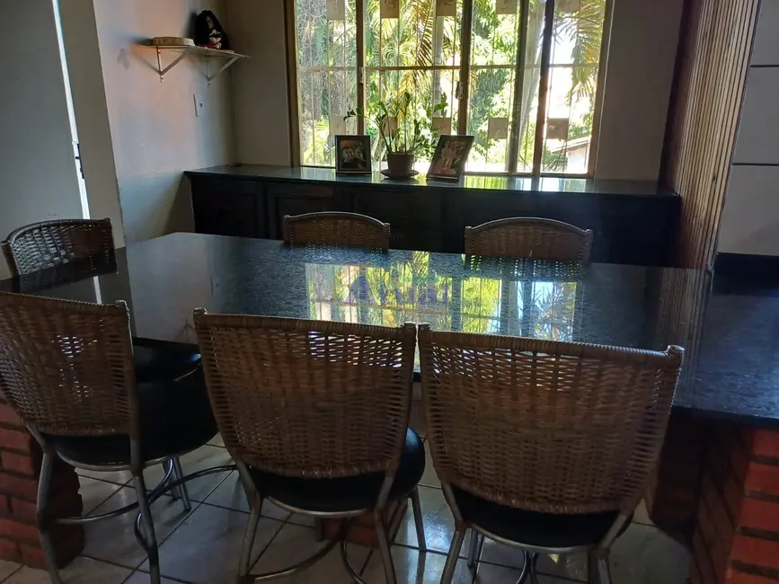 Foto 3 de Casa com 4 quartos à venda e para alugar em Centro, Santo Angelo - RS