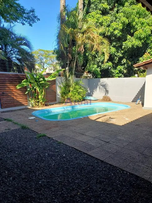 Foto 1 de Casa com 4 quartos à venda e para alugar em Centro, Santo Angelo - RS