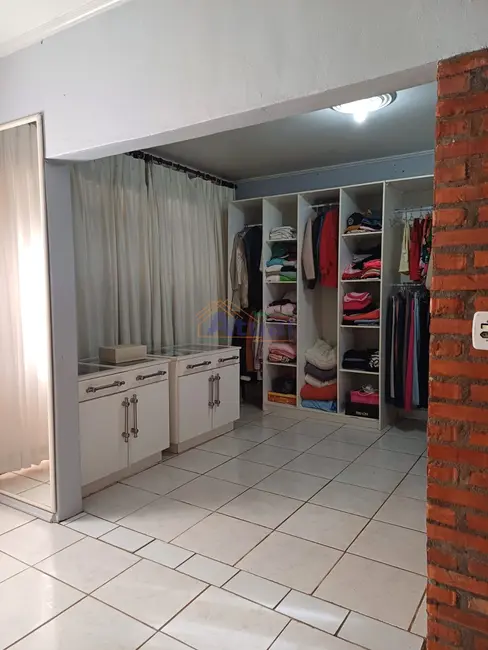Foto 6 de Casa com 4 quartos à venda e para alugar em Centro, Santo Angelo - RS