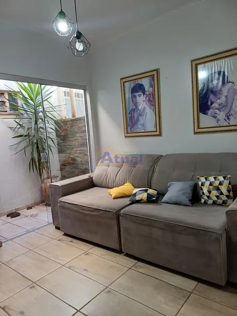 Foto 2 de Casa com 4 quartos à venda e para alugar em Centro, Santo Angelo - RS