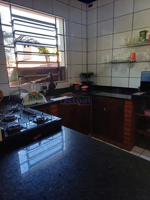 Foto 17 de Casa com 4 quartos à venda e para alugar em Centro, Santo Angelo - RS