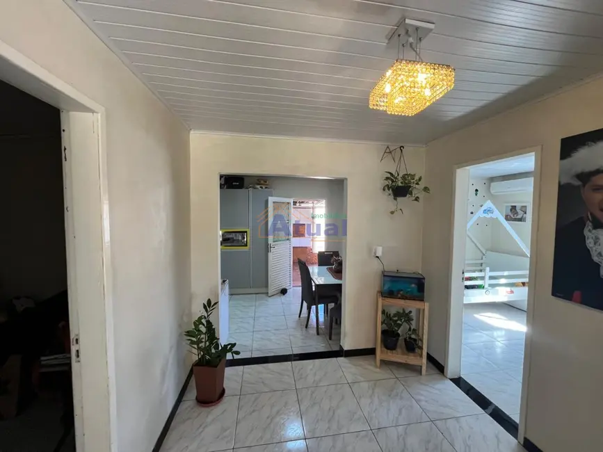 Casa com 3 quartos à venda, 123m2 em Santo Angelo - RS - imagem 4 Foto 4 de Casa com 3 quartos à venda, 123m2 em Santo Angelo - RS