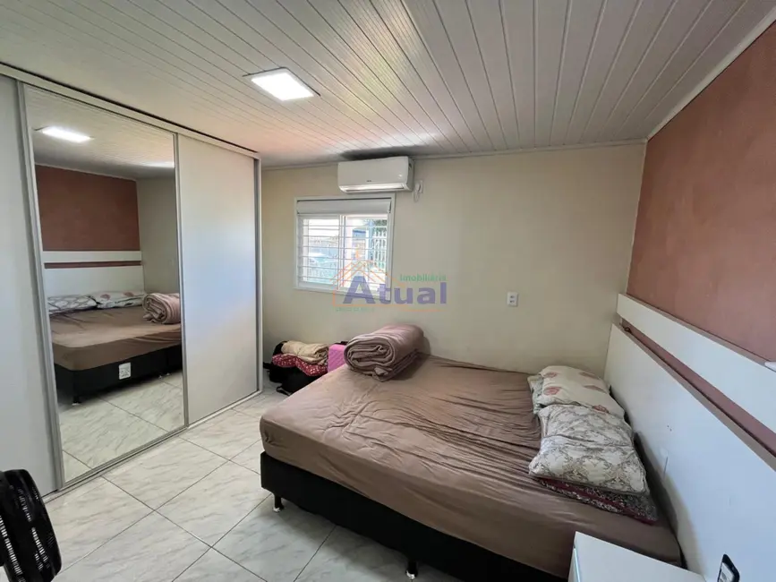 Foto 2 de Casa com 3 quartos à venda, 123m2 em Santo Angelo - RS