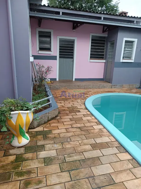 Foto 2 de Sobrado com 2 quartos à venda, 228m2 em COHAB, Santo Angelo - RS