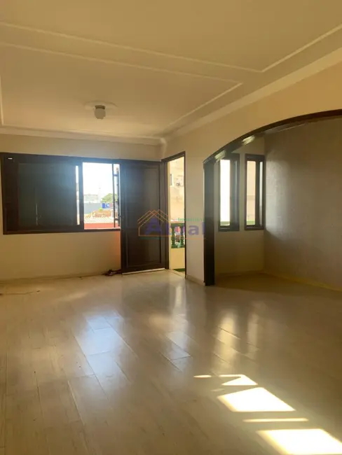 Apartamento com 3 quartos à venda, 110m2 em Centro, Santo Angelo - RS - imagem 3 Foto 3 de Apartamento com 3 quartos à venda, 110m2 em Centro, Santo Angelo - RS