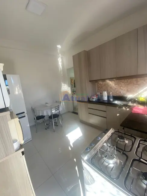Foto 6 de Casa com 2 quartos à venda, 132m2 em Centro, Santo Angelo - RS