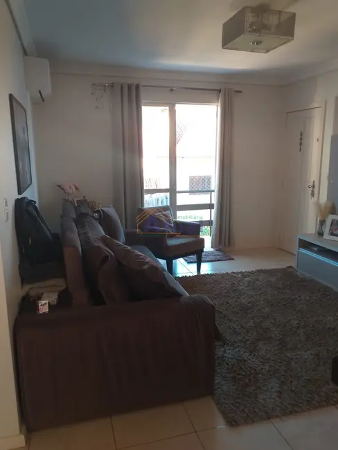 Foto 8 de Apartamento com 2 quartos à venda, 69m2 em Centro, Santo Angelo - RS