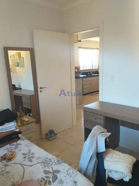 Foto 2 de Apartamento com 2 quartos à venda, 69m2 em Centro, Santo Angelo - RS