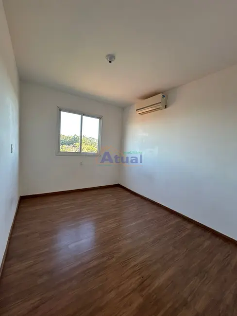 Foto 2 de Apartamento com 2 quartos para alugar em Kurtz, Santo Angelo - RS