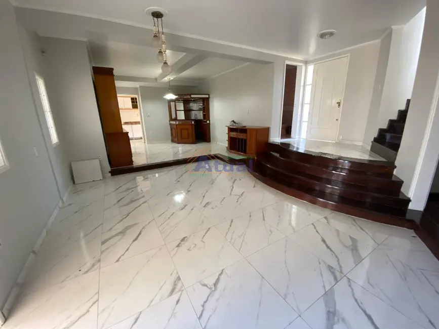 Foto 1 de Casa com 4 quartos para alugar em Oliveira, Santo Angelo - RS