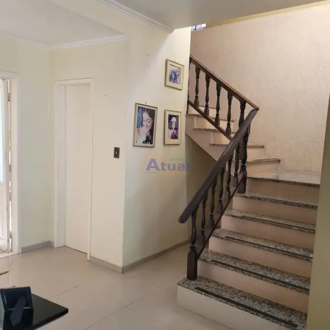 Foto 4 de Casa com 4 quartos à venda, 250m2 em Centro, Santo Angelo - RS