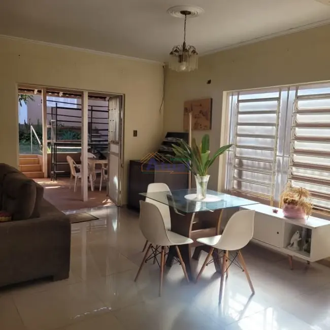 Foto 2 de Casa com 4 quartos à venda, 250m2 em Centro, Santo Angelo - RS