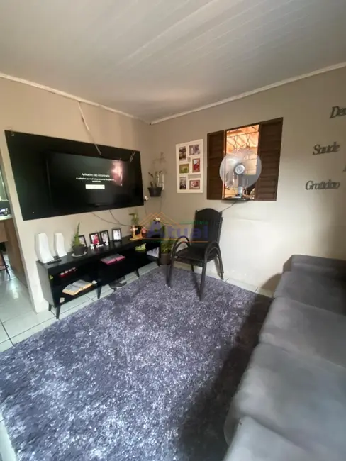 Casa com 2 quartos à venda, 77m2 em Indubrás, Santo Angelo - RS - imagem 8 Foto 8 de Casa com 2 quartos à venda, 77m2 em Indubrás, Santo Angelo - RS