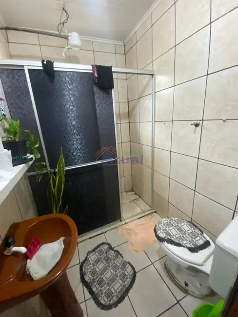 Casa com 2 quartos à venda, 77m2 em Indubrás, Santo Angelo - RS - imagem 5 Foto 5 de Casa com 2 quartos à venda, 77m2 em Indubrás, Santo Angelo - RS