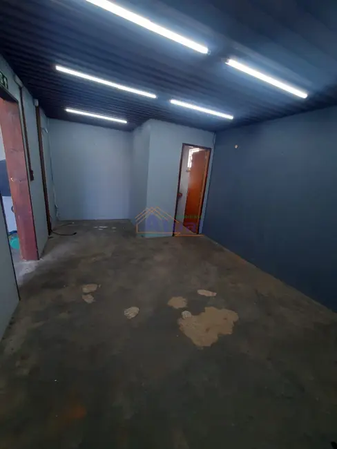 Armazém / Galpão para alugar, 300m2 em Moscom, Santo Angelo - RS - imagem 5 Foto 5 de Armazém / Galpão para alugar, 300m2 em Moscom, Santo Angelo - RS