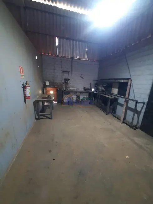 Armazém / Galpão para alugar, 300m2 em Moscom, Santo Angelo - RS - imagem 7 Foto 7 de Armazém / Galpão para alugar, 300m2 em Moscom, Santo Angelo - RS