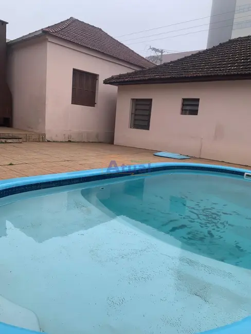 Foto 2 de Casa com 4 quartos para alugar em Centro, Santo Angelo - RS
