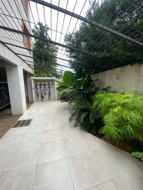 Foto 2 de Apartamento com 2 quartos à venda, 91m2 em Centro, Santo Angelo - RS