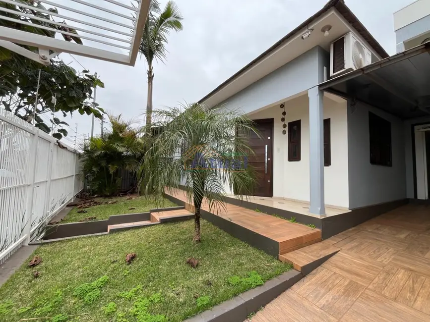 Foto 1 de Casa com 4 quartos à venda, 238m2 em Santo Angelo - RS