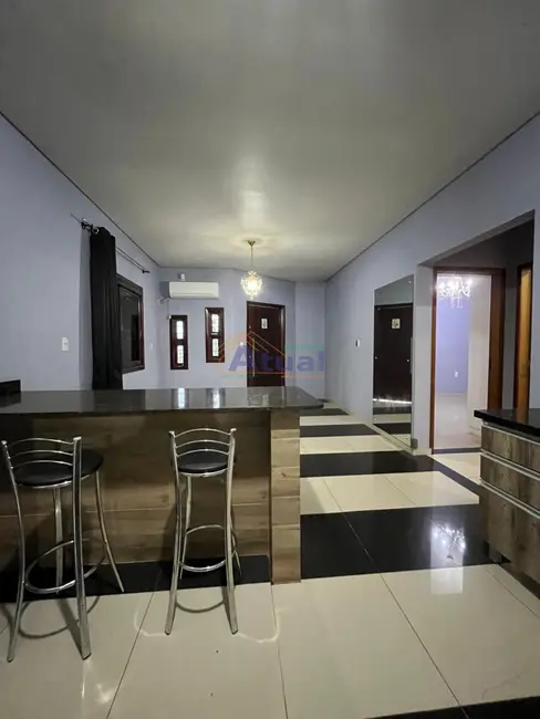 Foto 4 de Casa com 4 quartos à venda, 238m2 em Santo Angelo - RS