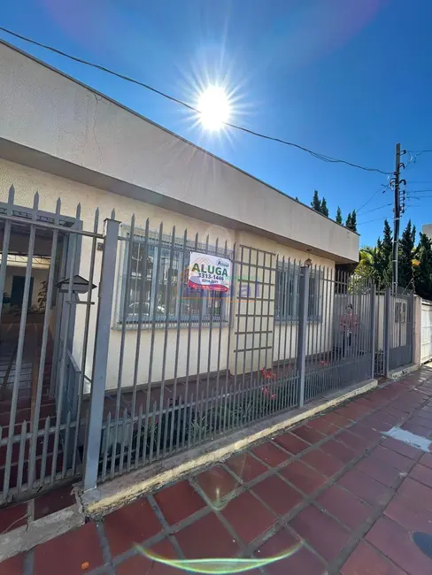 Foto 1 de Casa com 2 quartos para alugar em Centro, Santo Angelo - RS