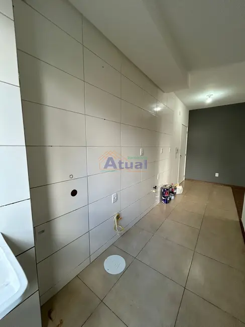 Foto 5 de Apartamento com 2 quartos para alugar, 45m2 em Castelarim, Santo Angelo - RS