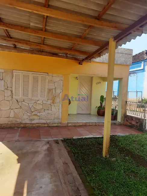 Foto 1 de Casa com 2 quartos para alugar em Haller, Santo Angelo - RS