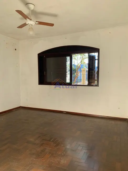 Casa com 4 quartos à venda, 190m2 em Oliveira, Santo Angelo - RS - imagem 8 Foto 8 de Casa com 4 quartos à venda, 190m2 em Oliveira, Santo Angelo - RS