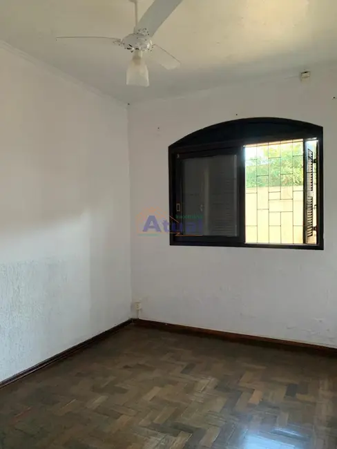 Casa com 4 quartos à venda, 190m2 em Oliveira, Santo Angelo - RS - imagem 6 Foto 6 de Casa com 4 quartos à venda, 190m2 em Oliveira, Santo Angelo - RS