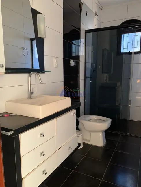 Casa com 4 quartos à venda, 190m2 em Oliveira, Santo Angelo - RS - imagem 9 Foto 9 de Casa com 4 quartos à venda, 190m2 em Oliveira, Santo Angelo - RS