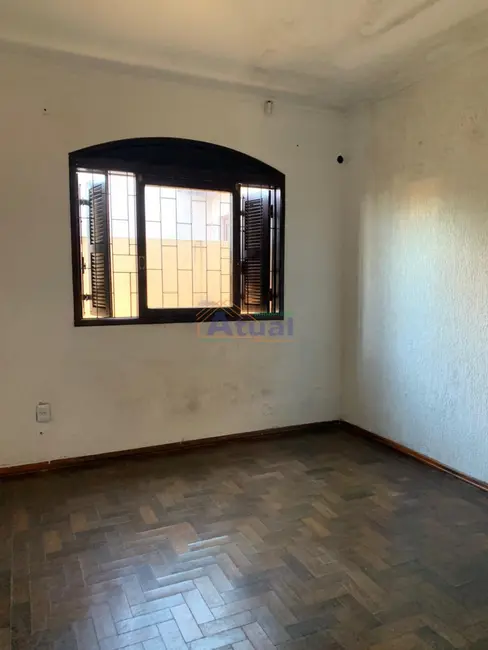 Casa com 4 quartos à venda, 190m2 em Oliveira, Santo Angelo - RS - imagem 5 Foto 5 de Casa com 4 quartos à venda, 190m2 em Oliveira, Santo Angelo - RS