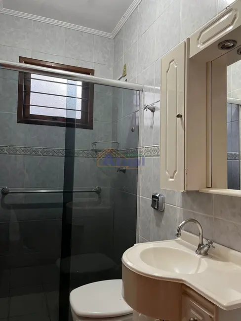 Casa com 3 quartos à venda, 161m2 em Centro, Santo Angelo - RS - imagem 6 Foto 6 de Casa com 3 quartos à venda, 161m2 em Centro, Santo Angelo - RS