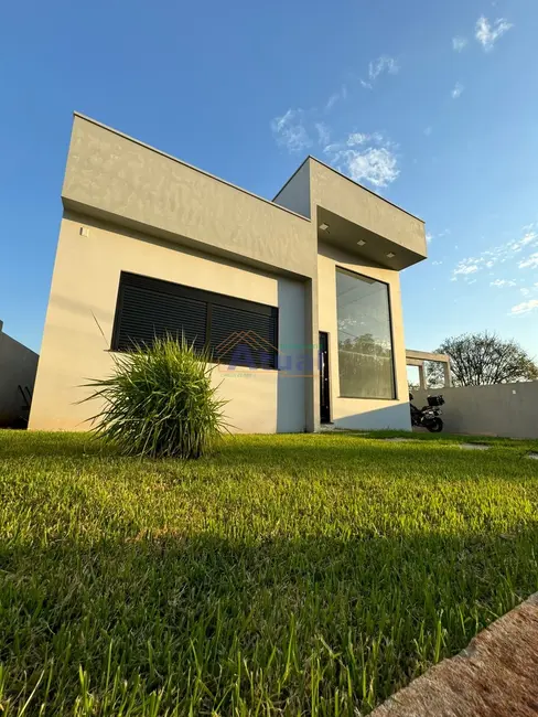 Casa com 2 quartos à venda e para alugar, 76m2 em Haller, Santo Angelo - RS - imagem 1 Foto 1 de Casa com 2 quartos à venda e para alugar, 76m2 em Haller, Santo Angelo - RS