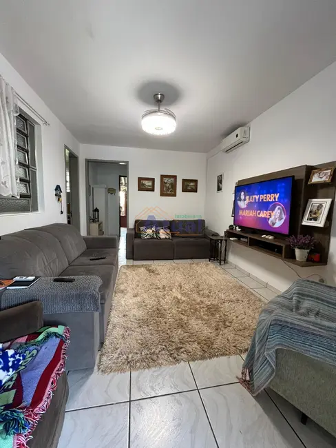 Foto 4 de Casa com 2 quartos à venda em Centro, Santo Angelo - RS