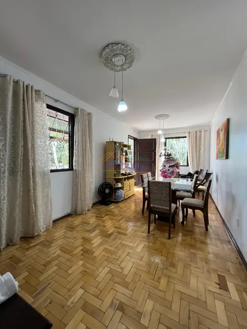 Foto 5 de Casa com 2 quartos à venda em Centro, Santo Angelo - RS