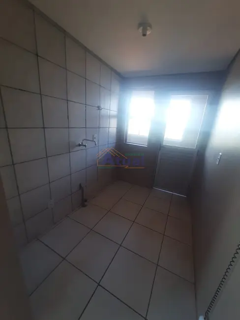 Foto 3 de Apartamento com 2 quartos para alugar em Jardim das Palmeiras, Santo Angelo - RS