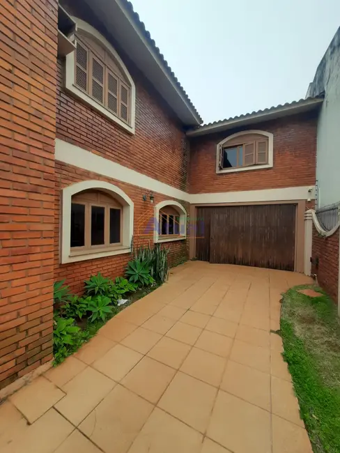 Casa com 3 quartos à venda, 350m2 em Dido, Santo Angelo - RS - imagem 5 Foto 5 de Casa com 3 quartos à venda, 350m2 em Dido, Santo Angelo - RS